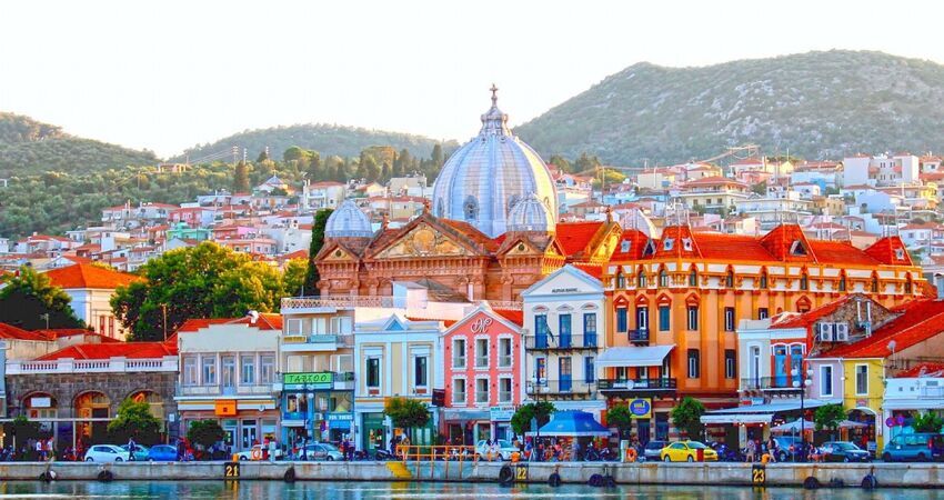 Ayvalık Çıkışlı Kapı Vizesi İmkânı ile Midilli Turları (3 Gün 2 Gece)